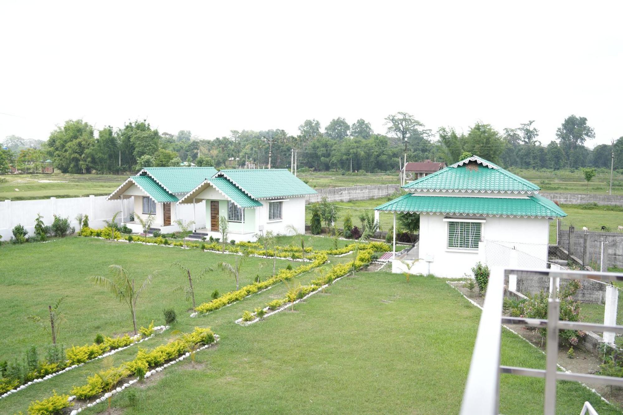 Queen Of Dooars Eco Resort Chālsa Exteriör bild